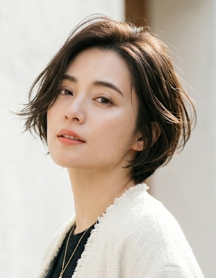 20代30代40代　ニュアンスショート＃9　烏丸