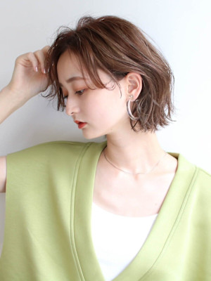 耳掛けボブ 小顔スタイル ニュアンスパーマ 前髪カタログ