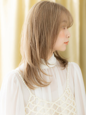 ハイトーンカラー顔周りカットくびれレイヤーウルフ20代30代