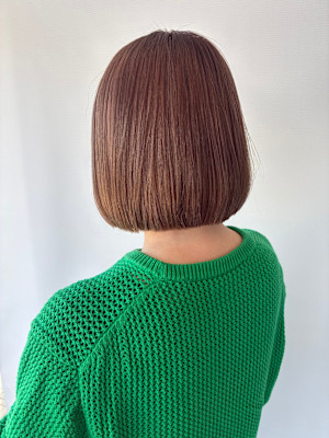 丸みボブ/ブリーチ/カプチーノブラウニー