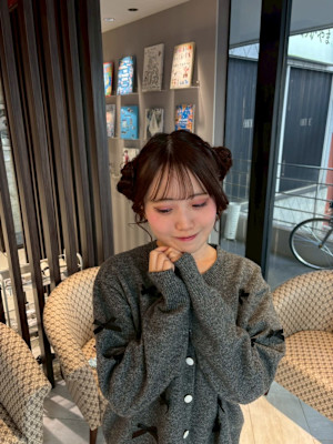 最強に可愛い！トレンドの双子お団子ヘア