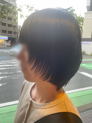 たっぷりレイヤーのマッシュヘア