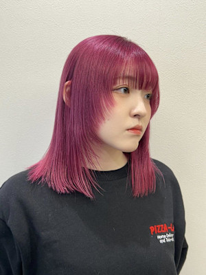 「ピンクヘアでつくるトレンドスタイル