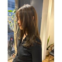 春夏はベージュもおすすめです◯吉永晶美