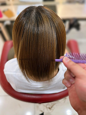 【髪質改善ストレート】伊勢原で叶う艶髪