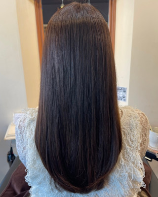 うねり・広がり解消◎ 自然で柔らかいツヤ髪ストレート！