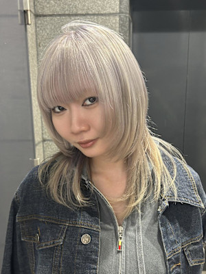 透明感抜群！ホワイトミルクティー×レイヤースタイル