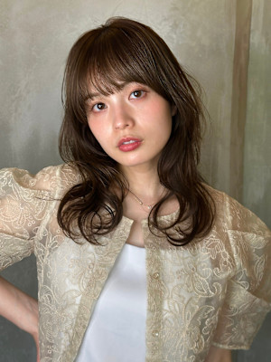 池袋 イルミナカラー レイヤー オリーブベージュ♪