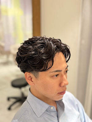 強め立体毛流れパーマ