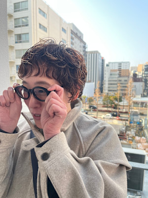 ベリーショート×くせ毛風パーマ