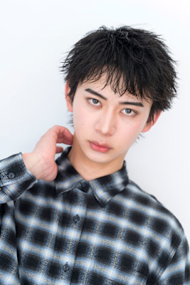 無造作束感で差がつく王道スパイキーショート/メンズ/池袋