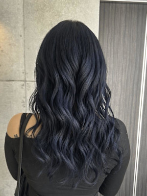 ダークブルー/巻き髪/ロング/20代/薬院