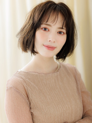 ダークアッシュブラウン大人美人立体感くせ毛風ボブ30代40代