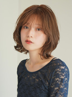切りっぱなしショート・ボブ/絶壁解消/前髪あり/20代