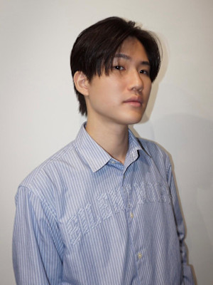 抜け感センターパートショート