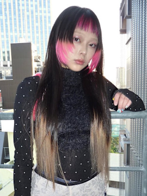 ピンク、ホワイトデザインカラー