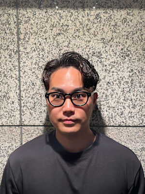 銀座強めな毛流れパーマ