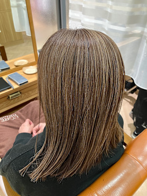 白髪が気になる、明るくしたい、をカバー　白髪ぼかしカット