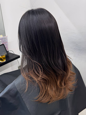 グラデーションベージュ