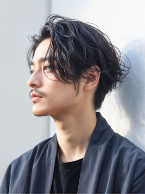 ニュアンスパーマ×センターパート/メンズ
