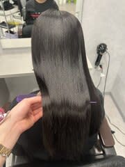 縮毛矯正でツヤツヤストレート