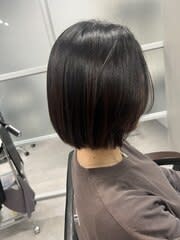 ツヤツヤ膨らまないボブ