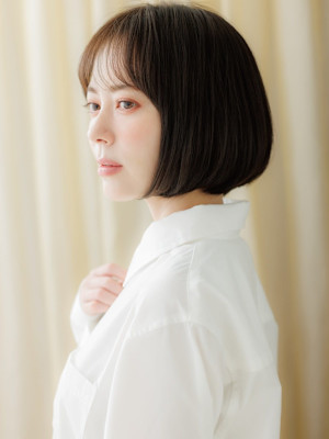 ダークアッシュブラウン大人美人伸ばしかけ丸みボブ30代40代