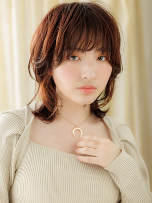 イヤリングカラーくびれレイヤークラゲウルフカット20代30代