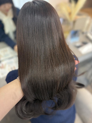 ハッシュカット/顔周りカット/ダークブラウン/シャギーカット