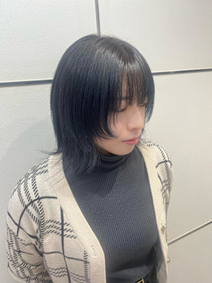 ハッシュカット/顔周りカット/ダークブラウン/シャギーカット