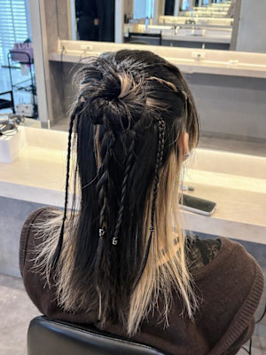 ハッシュカット/顔周りカット/ダークブラウン/シャギーカット