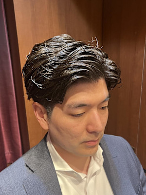 日本橋室町　毛流れパーマ　ビジネスヘア