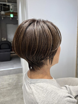 ◇大人40代50代60代ショートボブ丸みショート白髪ぼかし