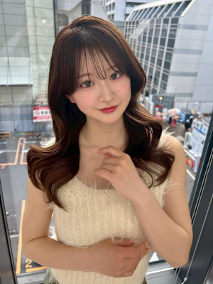 ナチュラル上品 くびれセミディ×透明感ブラウン