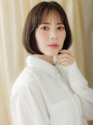 ダークアッシュブラウン大人美人伸ばしかけ丸みボブ30代40代