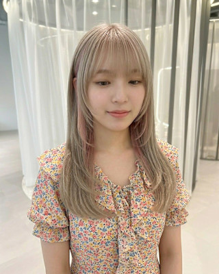 ハイトーンがかわいい韓国レイヤースタイル