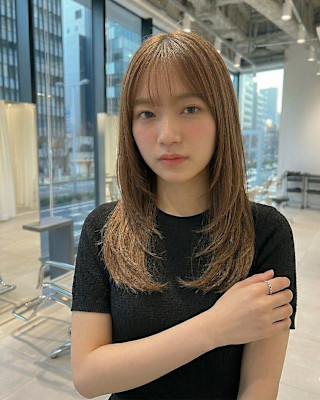 ヨシンモリな透け感レイヤーロング