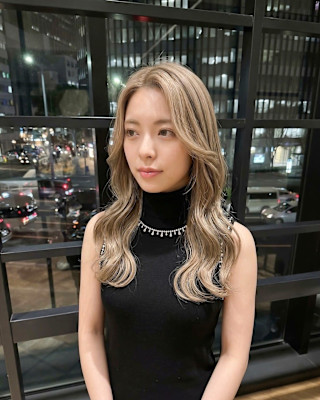 イメチェンにもオススメ！ハイトーン韓国ブロンドカラー