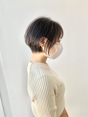 大人可愛い40代50代60代くびれショートボブ白髪ぼかし大鷲