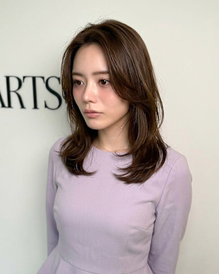 垢抜けオシャレセンターパートミディ