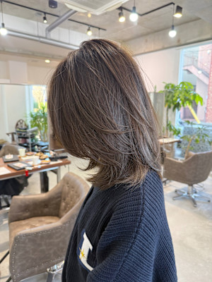ふわっと動く、大人レイヤーボブ