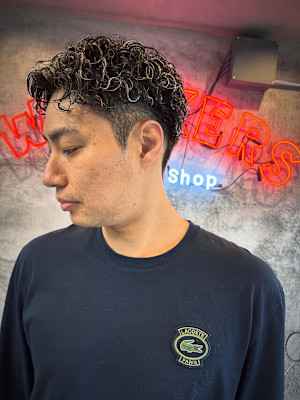 WHISKERS BARBER SHOP×スタイル