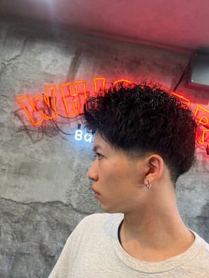 WHISKERS BARBER SHOP×スタイル
