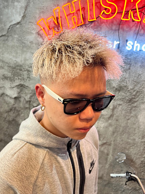 WHISKERS BARBER SHOP×スタイル
