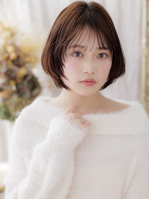 大人ガーリーブリーチなしダークパープルレイヤーボブ　触覚b