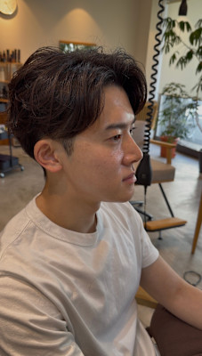 柔らかい動きが出るメンズパーマ