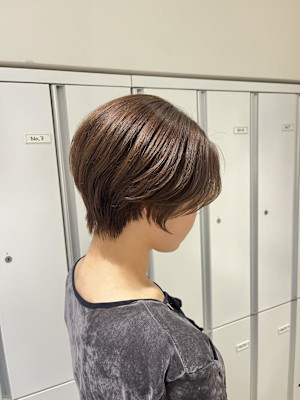 【伊勢原】似合わせレイヤーカット×うる艶ブラウンベージュ