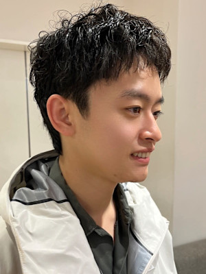 メンズパーマ ショートパーマ 黒髪 ニュアンスパーマ 束感