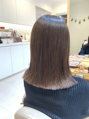 透明感ベージュ