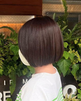 まとまる美髪大人ショートボブ